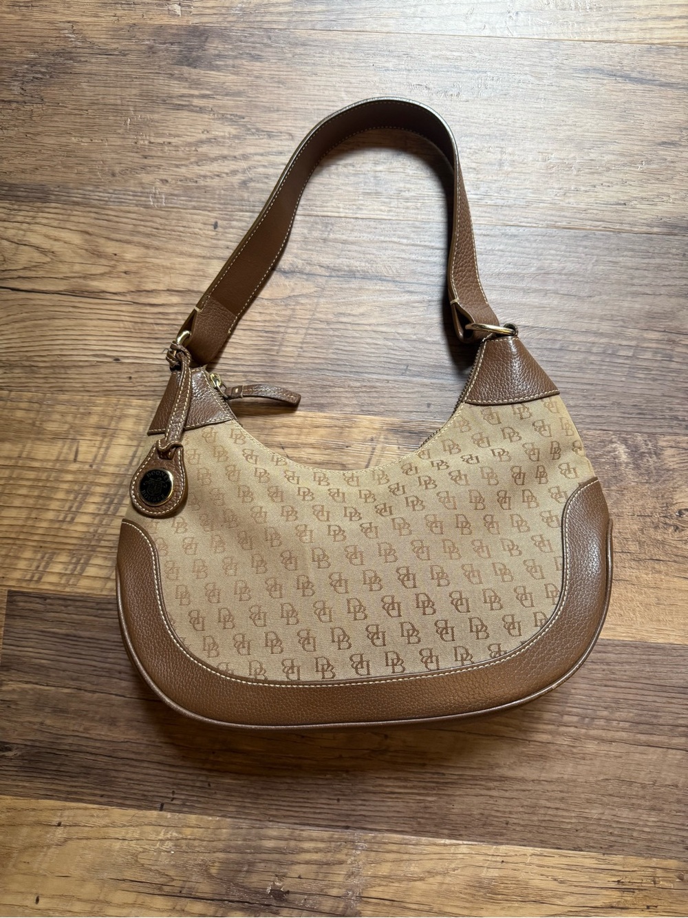 Vintage Dooney & Bourke monogram shoulder Bag brown Leather & DB monogram